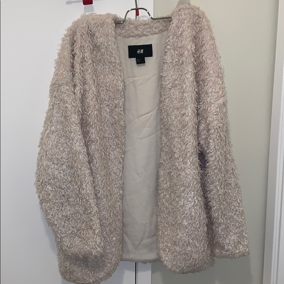 H&M Jackets & Blazers - H&M Faux Fur Jacket H&M Jackets & Blazers - H&M Faux Fur Jacket